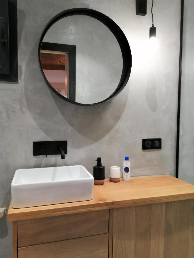 Le Petit Studio - 15 M2 - Centre Ville - Sorgue A 50 M L'Isle-sur-la-Sorgue Exterior photo